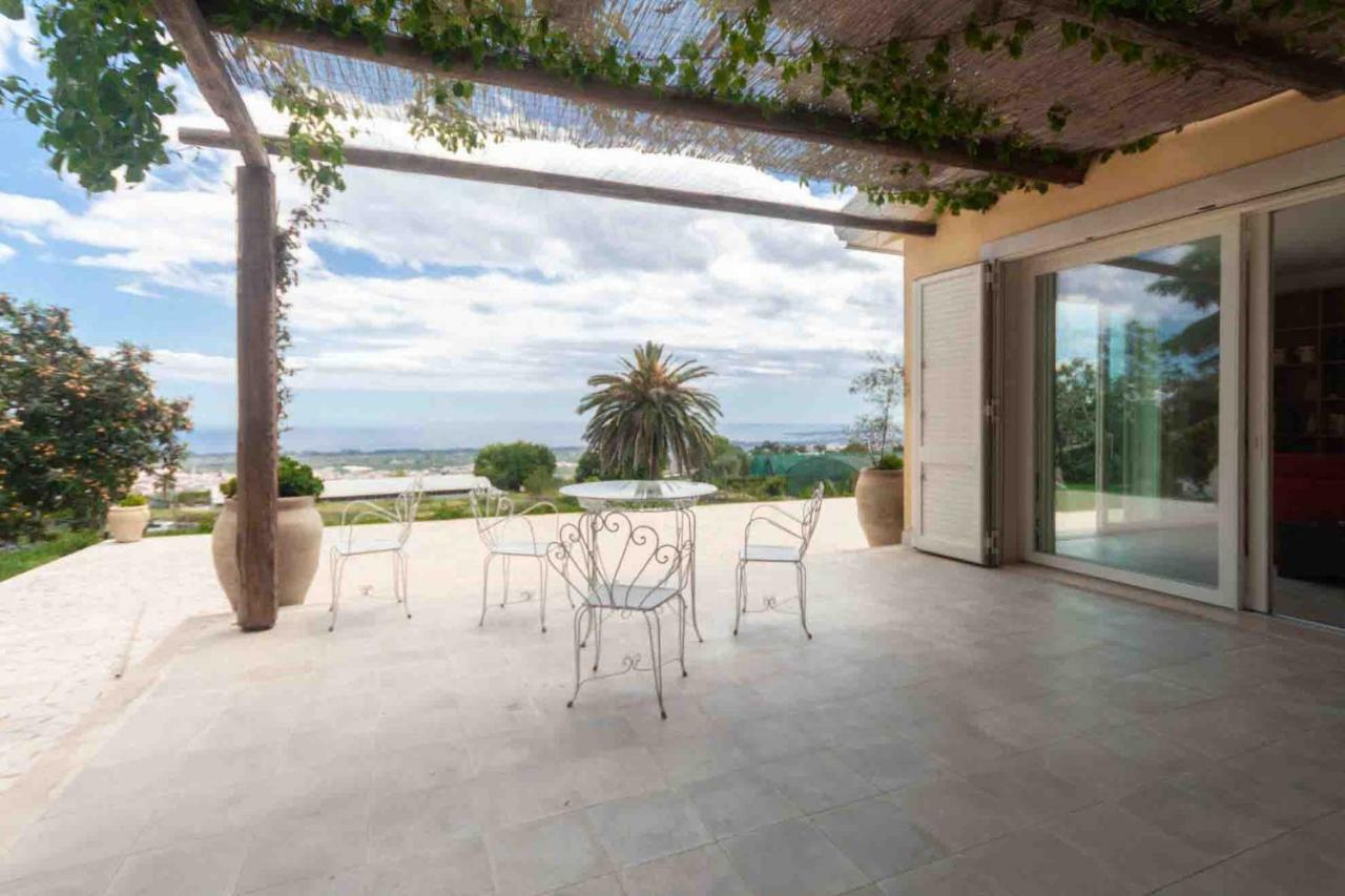Villa Palm Hill Piedimonte Etneo Exterior photo